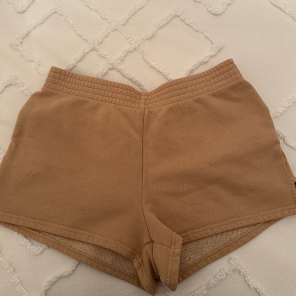 TNA (aritzia) brown cozy fleece sweat shorts // good condition// size small - Picture 3 of 3